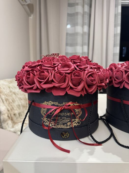 Луксозна кутия с рози