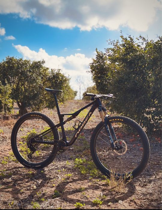 Orbea Oiz M Team Axs 2025