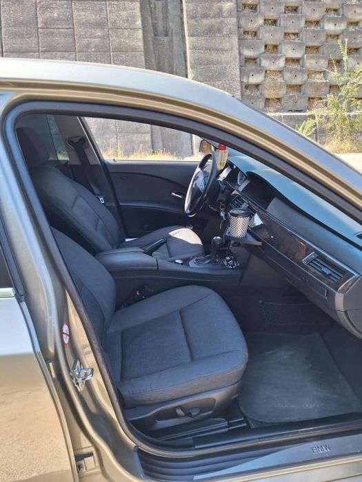 Vând BMW 530D E60