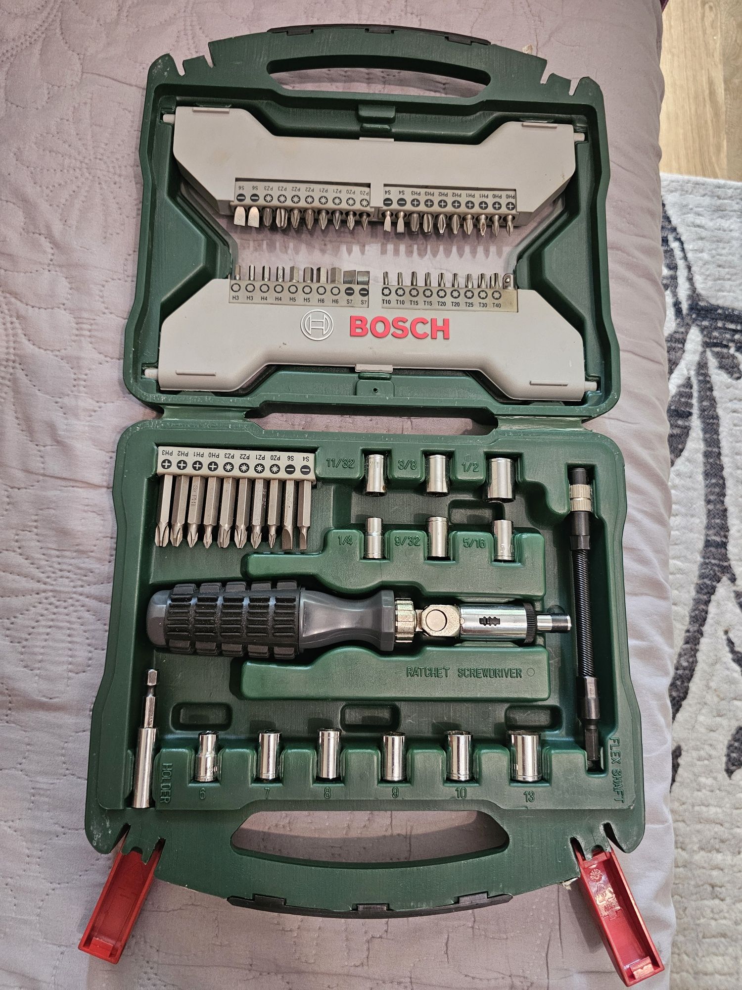 Set 65 de accesorii Bosch 2607019328