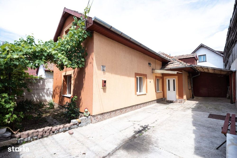 Casa individuala, garaj, zona Platinia