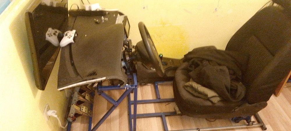 Simulator auto volan custom radio bord programat