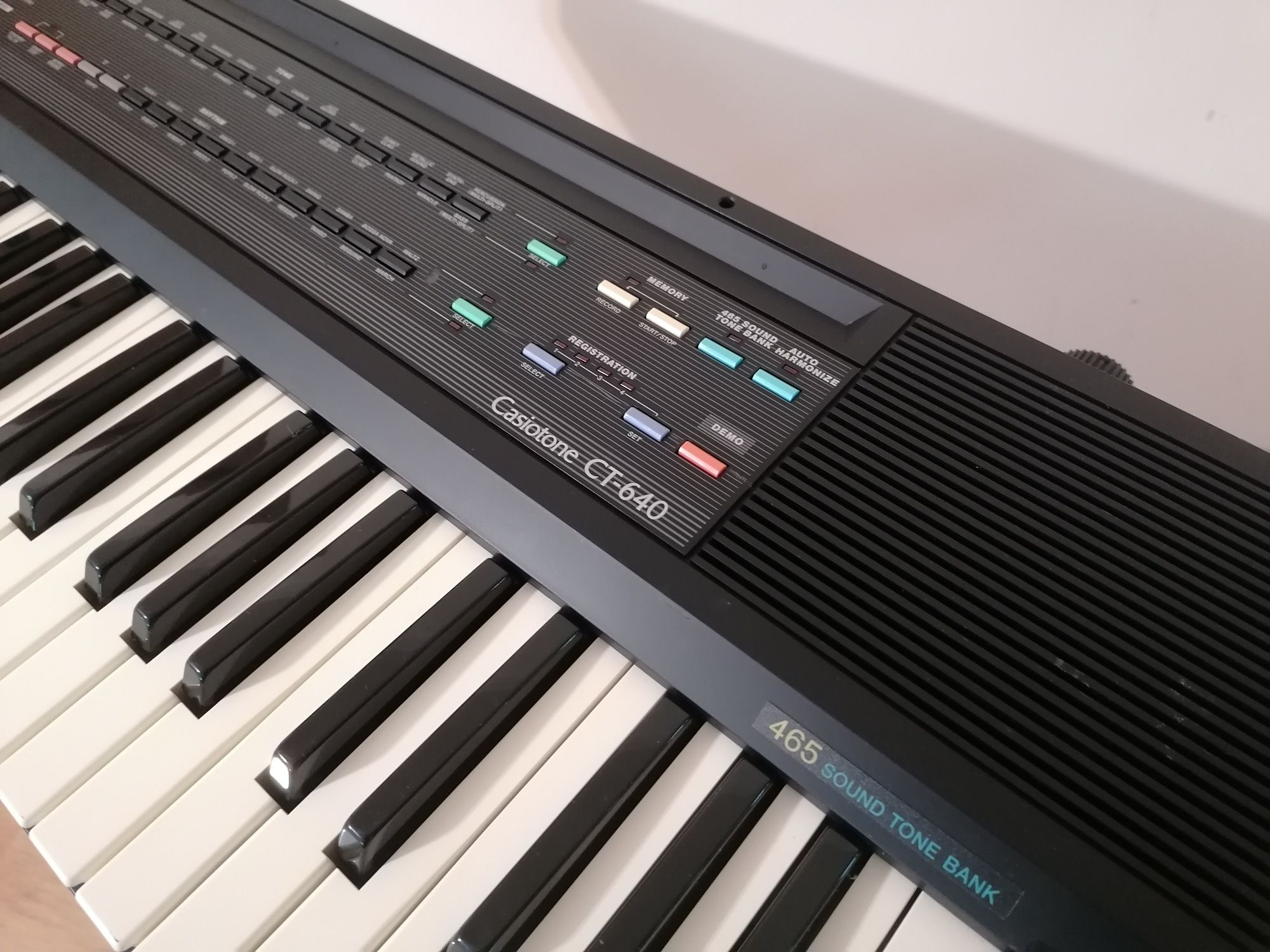 CASIO CT-640 orga pian sintetizator