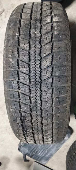 Шины комплект без дисков 17