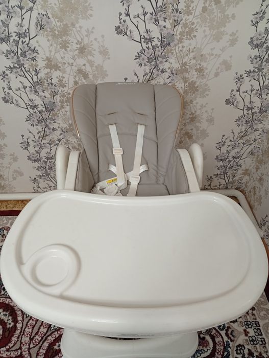 Bolalar ovqat stoli juda yaxshi narsa Holati zor