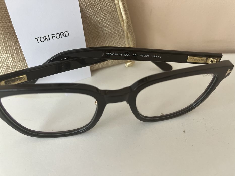 Диоптрични рамки на Tom Ford