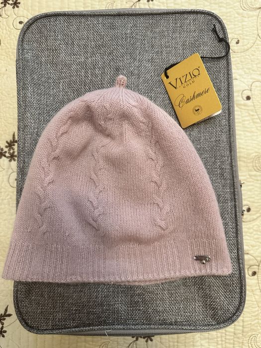 Шапка итальянского бренда Vizio