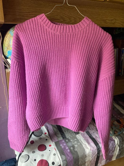 Дамски пуловери на ниски цени!