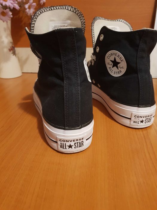 Adidasi converse 42 in stare foarte buna