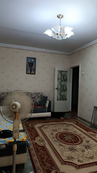 Срочно продам квартиру трёхкомнатную на первом этаже