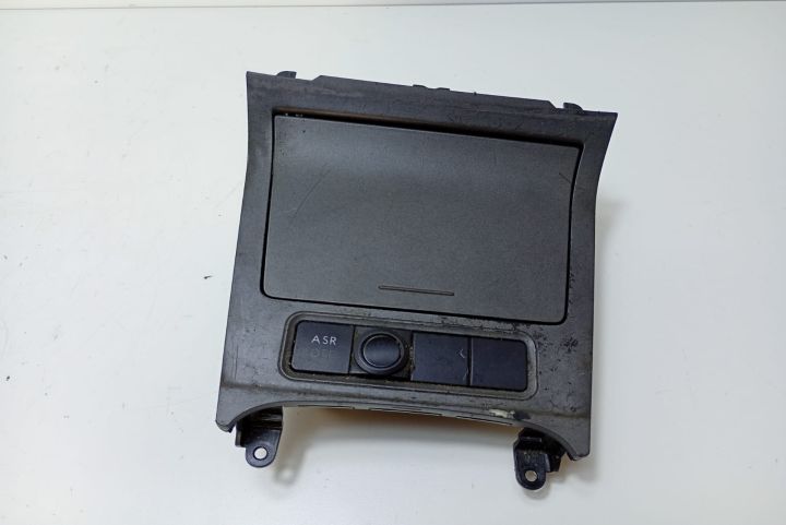 Scrumiera 1K0857961 Volkswagen VW Golf a 6-a generatie