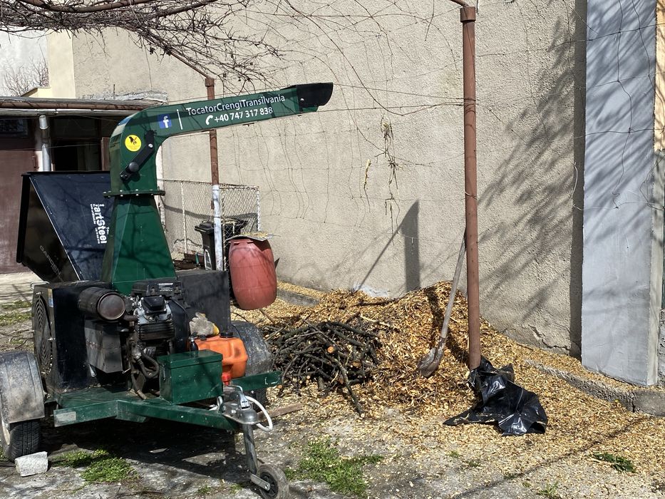 Inchiriere tocator crengi