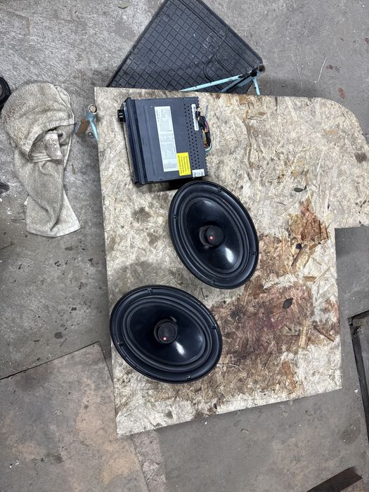 Продам магнитолу