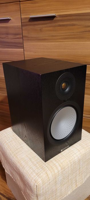 Тонколони Monitor Audio, усилвател Denon и USB DAC Loxjie