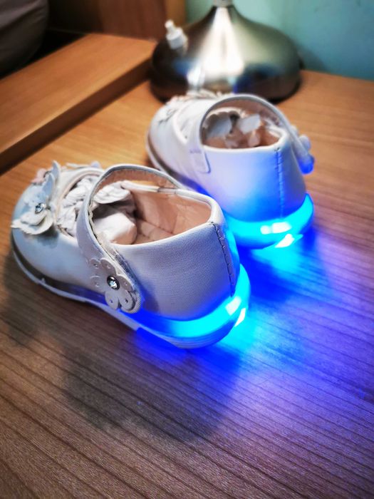 Официални бебешки обувки