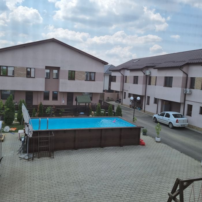 Inchiriez duplex