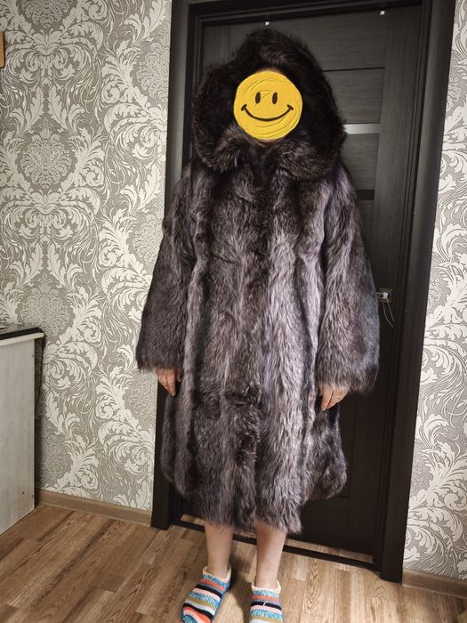 Продам шубу из енота