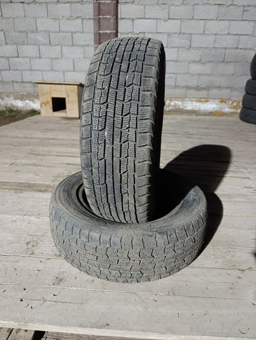 Продам пару резины 15 размер
