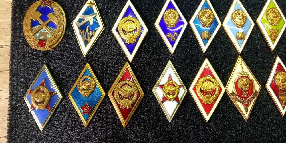 Значки Знаки ромбы тяжёлые СССР 16 штук .