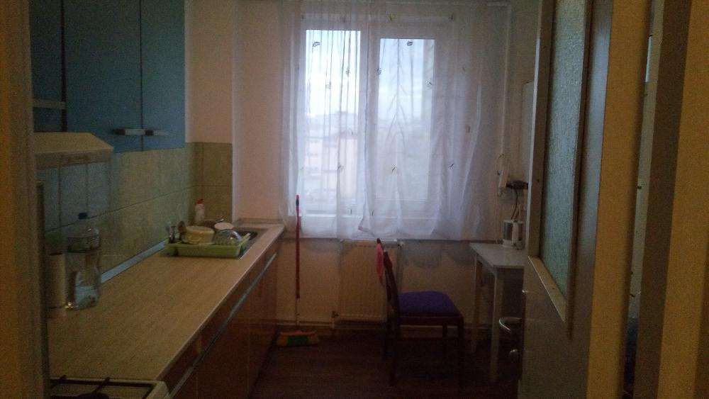 apartament 4 camere progresu, pot schimba cu casa in deva