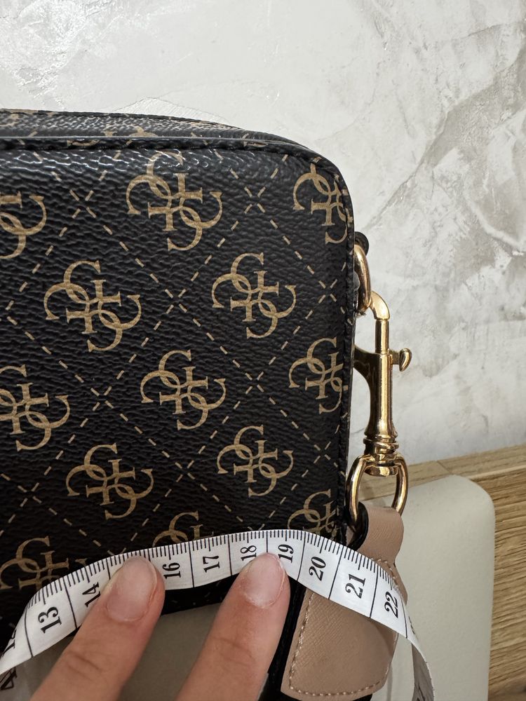 Чанта Guess