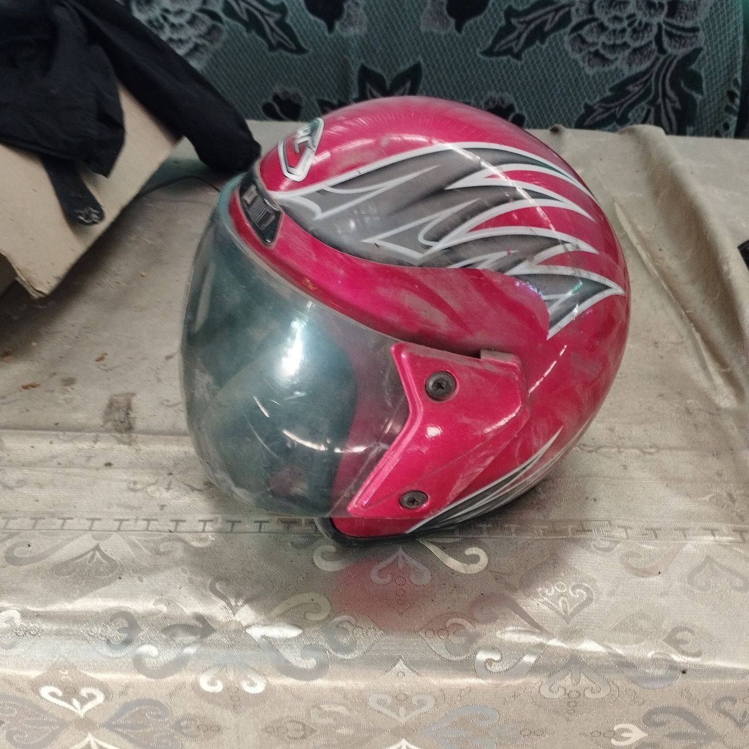 Мото шлем продам