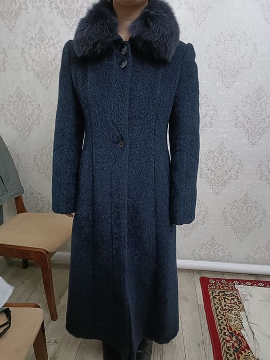 Продам зимние пальто 46размер