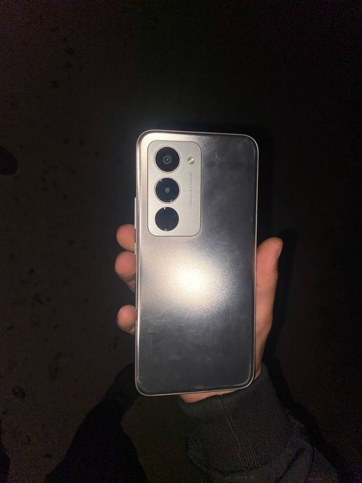 Redmi 15 kar dak bor yangi tel hech qayeri sinmagan 6/128