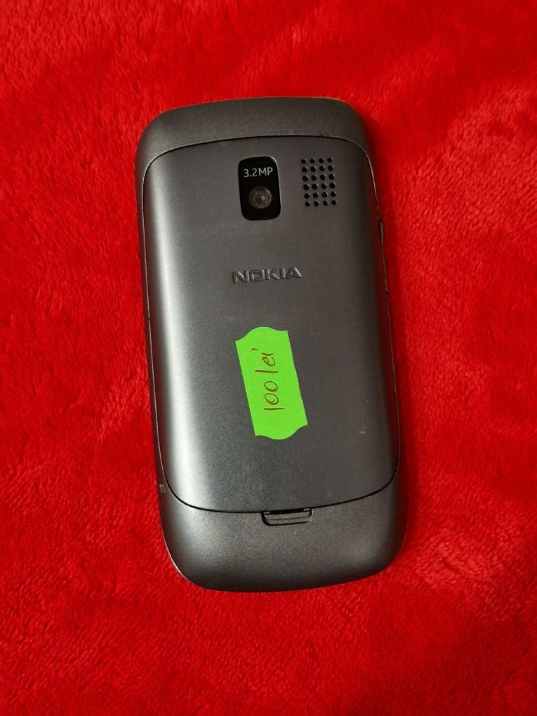 Telefon cu butoane Nokia cu incarcator original