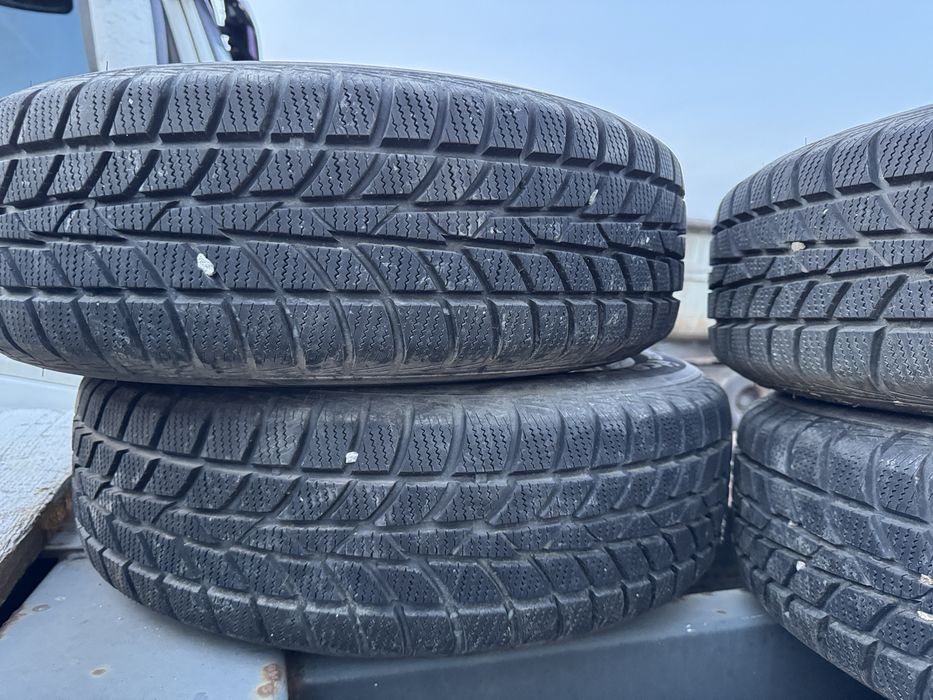 Anvelope iarna noi 205/70/15 HANKOOK + jante SUZUKI