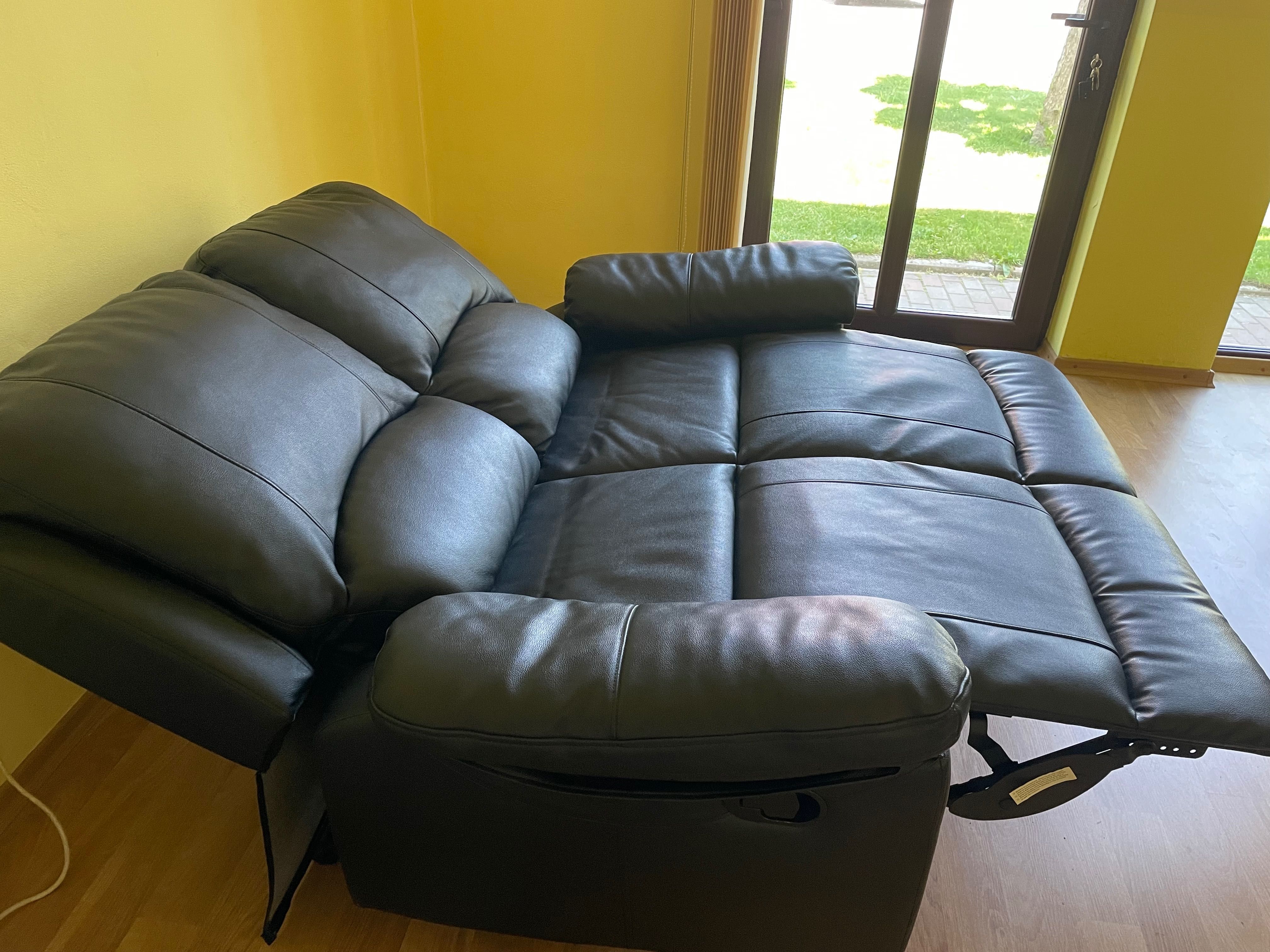 Vând Canapea recliner 2 locuri piele eco – confort și stil, ca nouă!