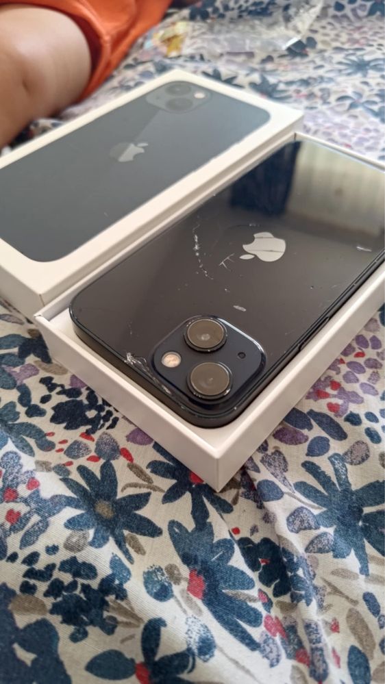 Vand sau schimb iphone 13