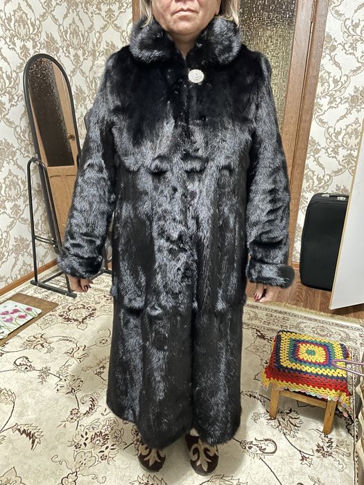 Продам норковую шубу