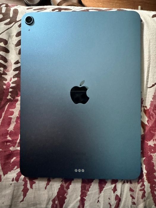 iPad Air 5 M1 64 gb with original apple pencil 2