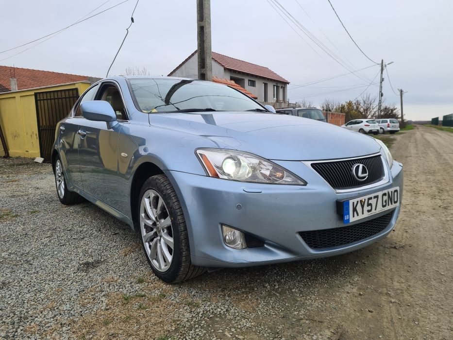Dezmembrez Lexus is220D 2008 177 cp