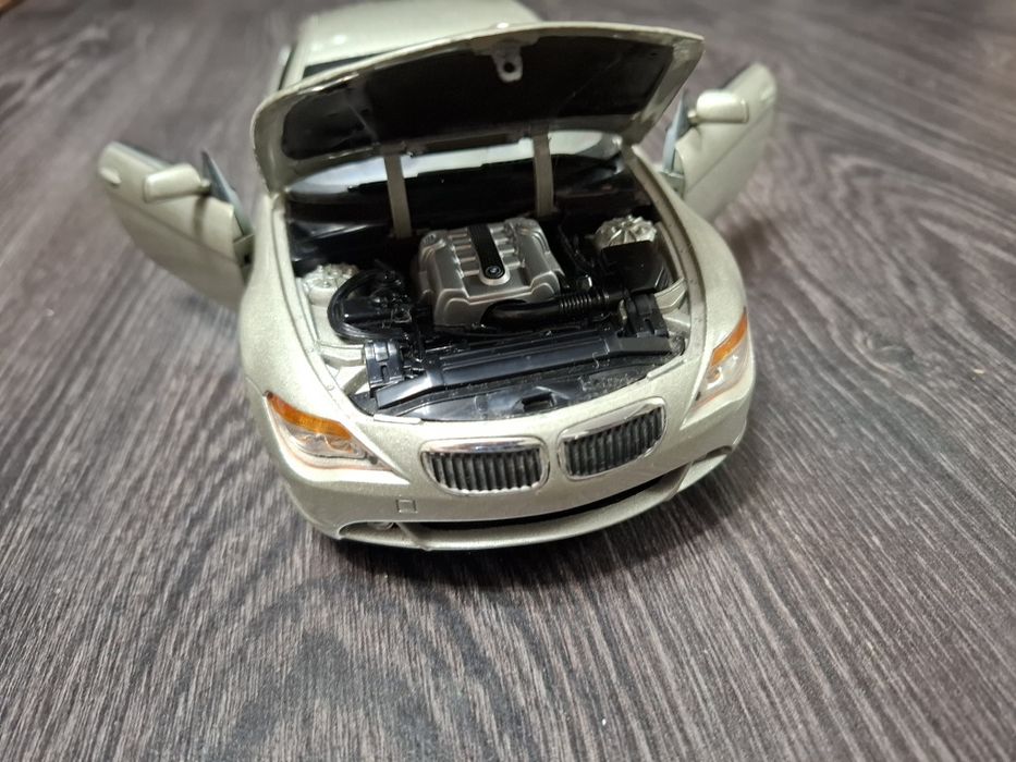 Macheta auto BMW 645Ci coupe 1/18