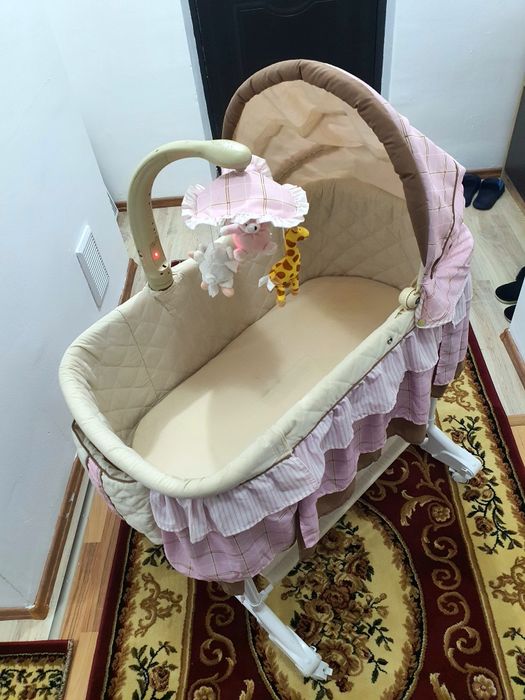 Patut Leagan adjustabil  marca Milly Mally