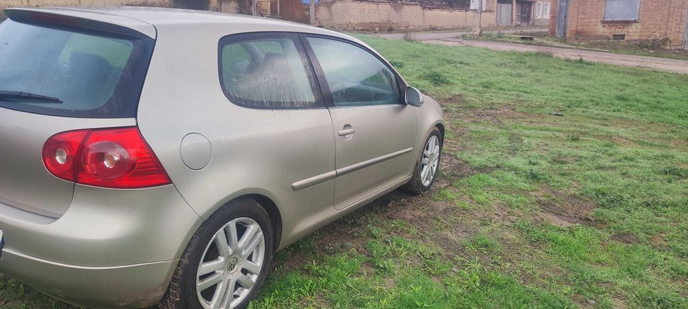 Golf 5 1.6 бензин 102кс