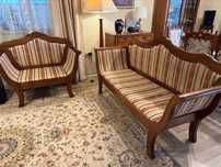 Vand set de 2 canapele, stil clasic, din lemn masiv