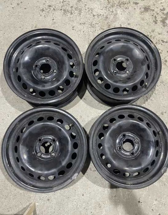Штампованные диски R15 ( 4×100)