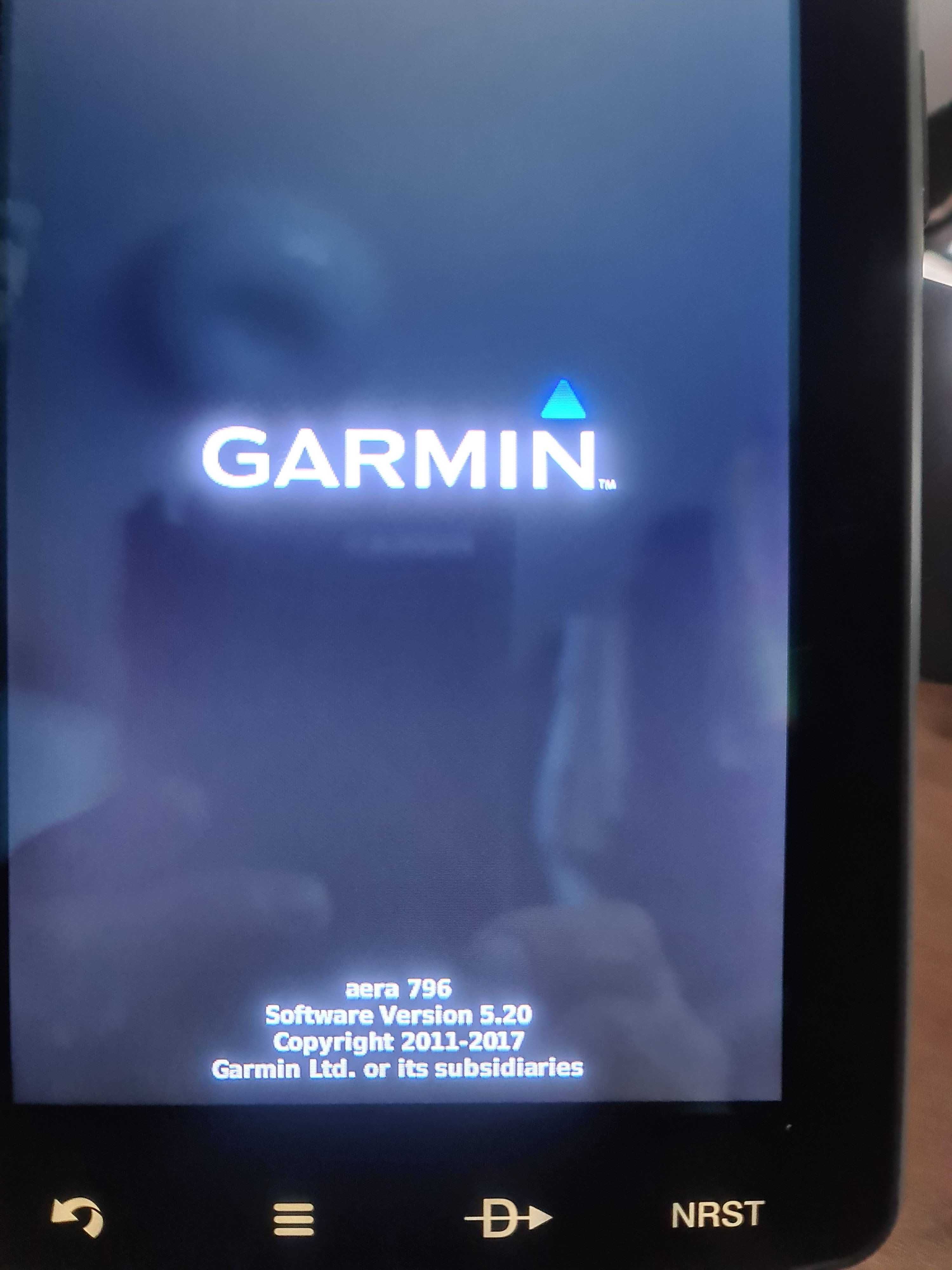 Garmin Aera 796 Aviation GPS with 3D Vision Portable 7-inches