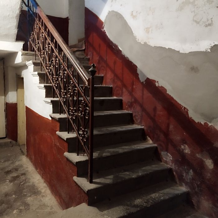 Продавам етаж от къща