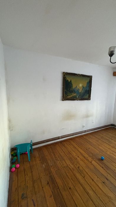 Vand apartament decomandat