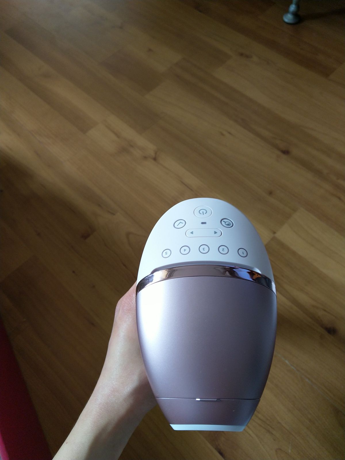 Фотоепилатор Philips Lumea BRI958