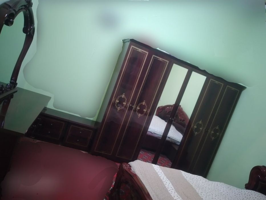 Спальни гарнитур сотилади холати яхши