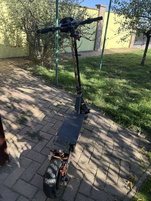 Vand trotineta electrica