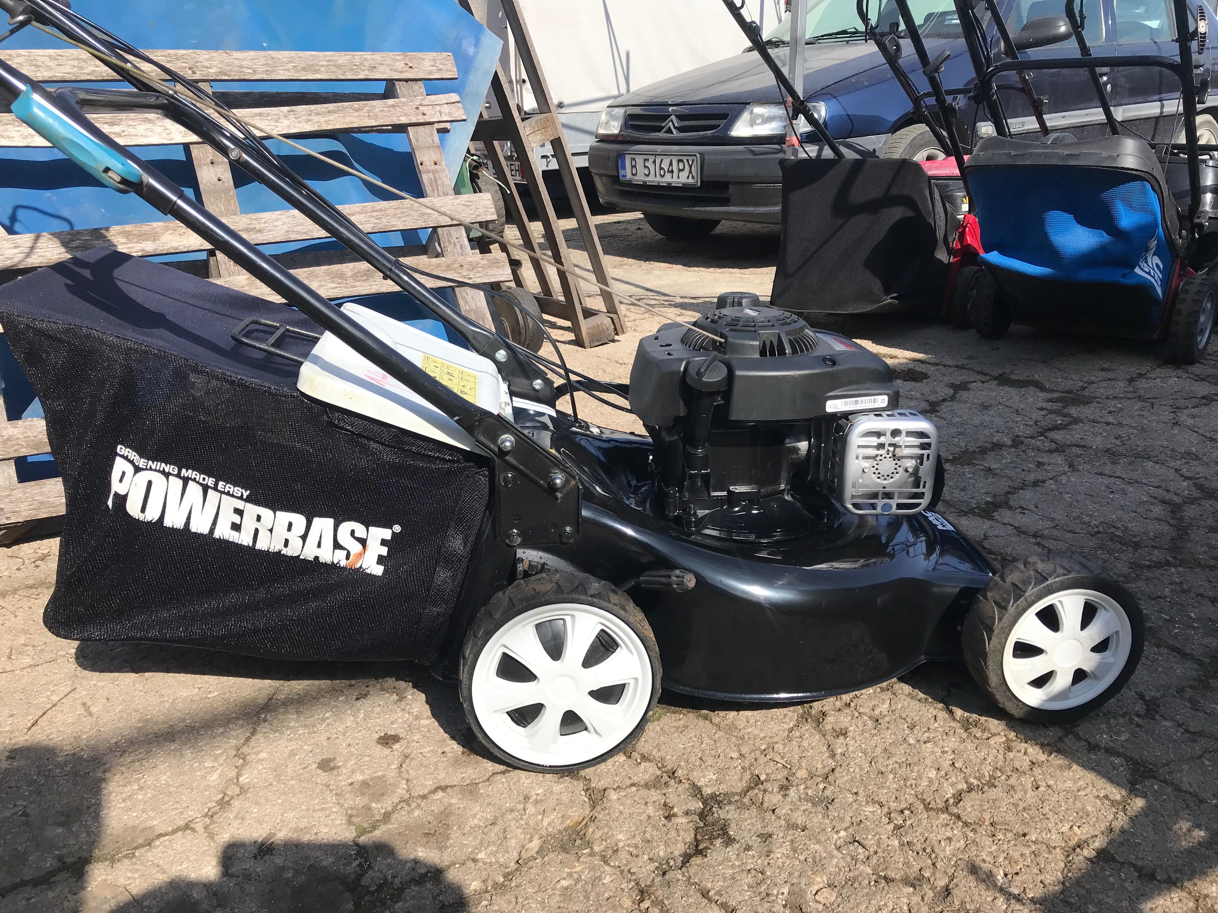 14: Самоходна моторна косачка Mac Briggs 4.0 hp