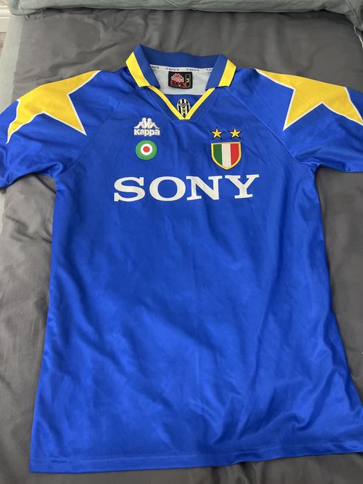 Джерси/футболка Ювентуса сезона 1995/96
