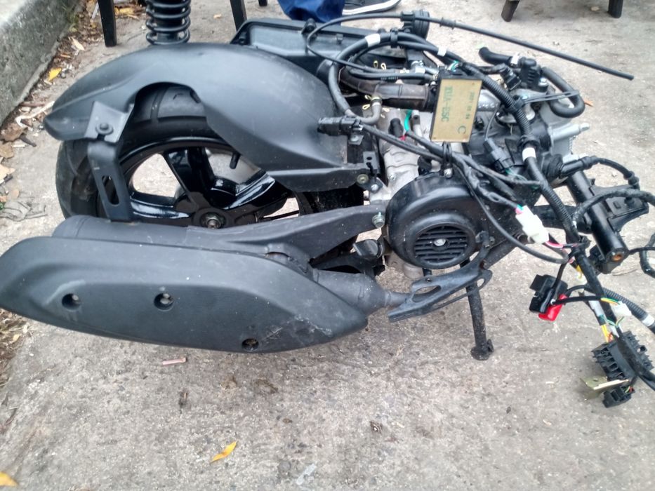 SYM Fiddle IV 50 E5 скутер 2021 г. Модел на части
