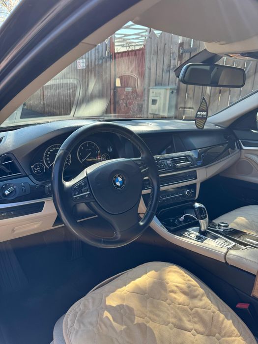 BMW Seria 5 F10 2012